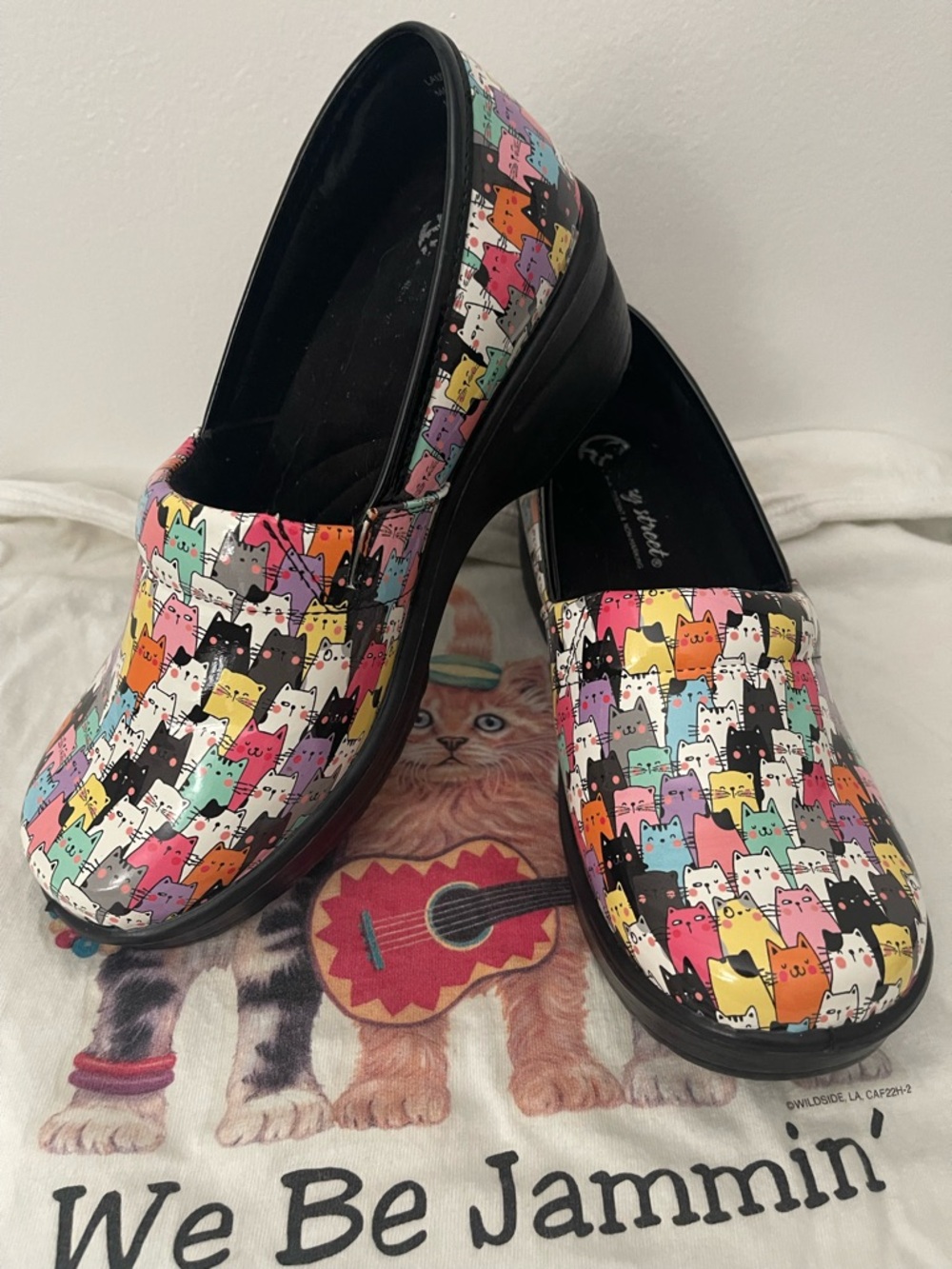 Easy Street LAURIE Slip-Resistant Cat Pattern Clogs Shoes Non-Marking Size 7.5W